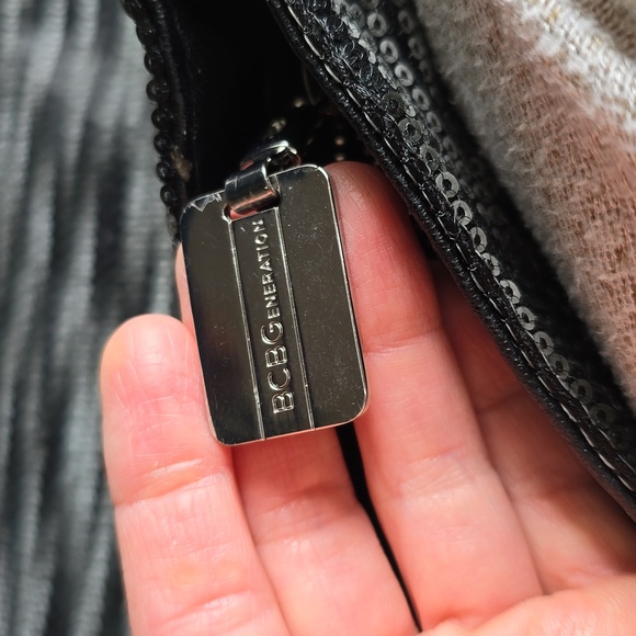 NWOT BCBGeneration clutch purse - Picture 5 of 11